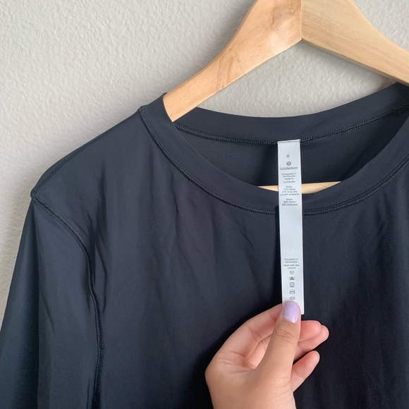 Lululemon Workout Top - Picture 2 of 4